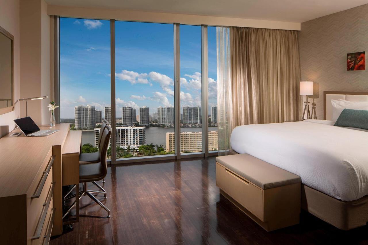 Residence Inn Miami Sunny Isles Beach Eksteriør billede